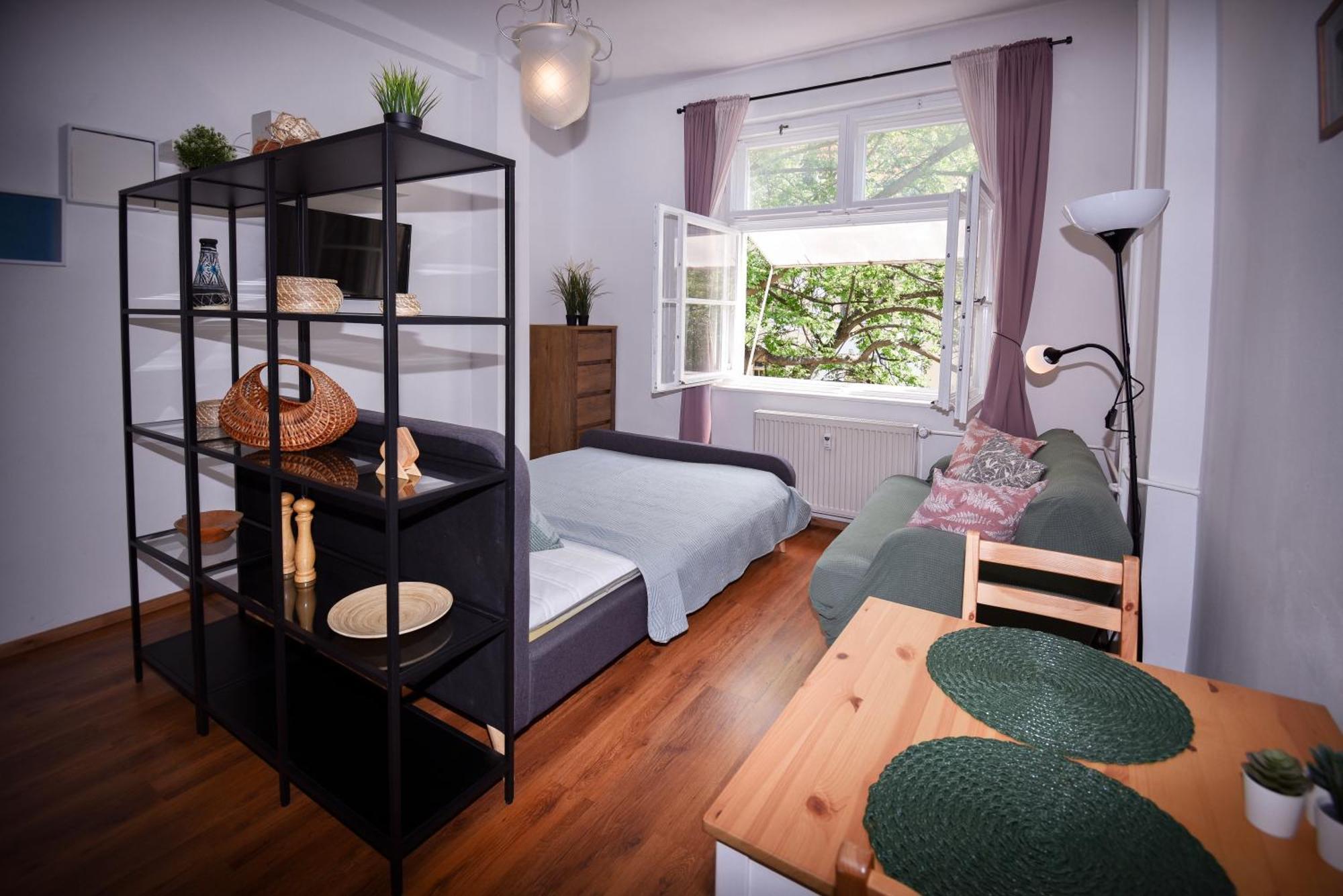 Central Urban Studio - Style Meets Comfort 布拉迪斯拉发 外观 照片