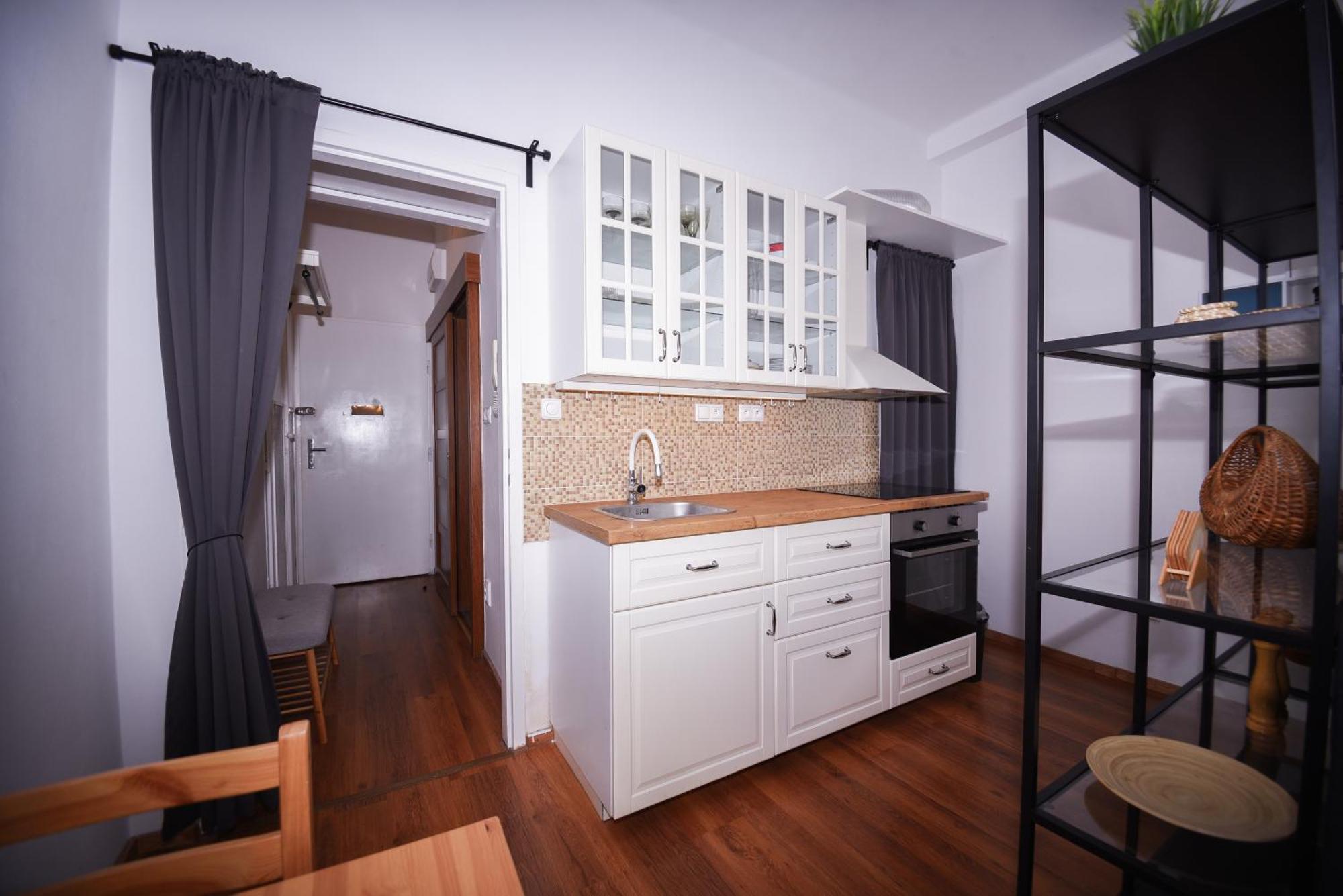 Central Urban Studio - Style Meets Comfort 布拉迪斯拉发 外观 照片